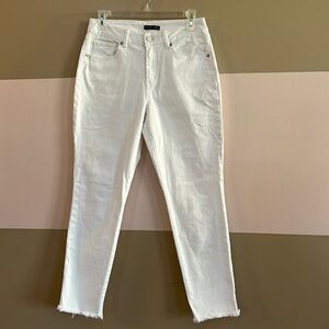 Sincerely Jules Off White Cropped Mom Jeans